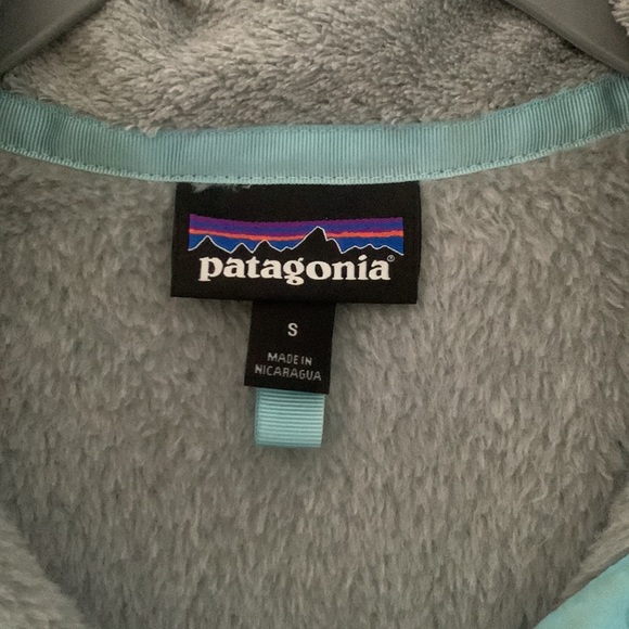Patagonia Women's Fleece Jacket | Patagonia Re-Tool Snap-T Pullover - Picture 3 of 4